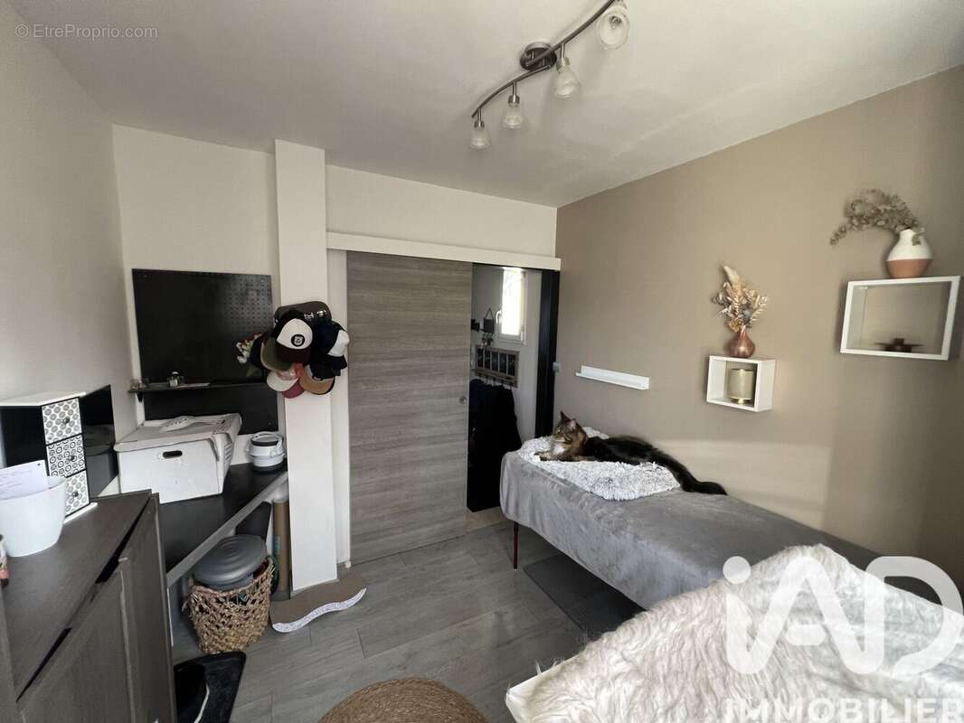 Maison 126 m² à Montereau-Sur-Le-Jard  - photo 7