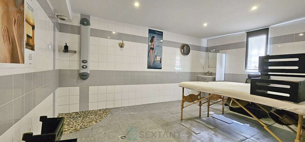 Bâtiment commercial d'exception  Deux niveaux  Prestations haut de gamme - photo 7