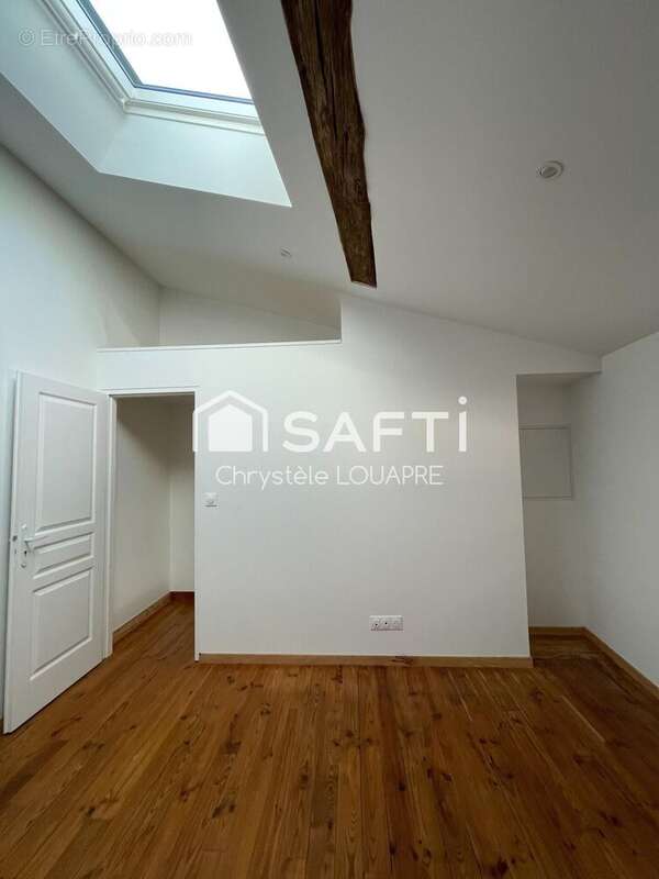 Maison 77 m² à Saint-Jean-D'angely  - photo 7
