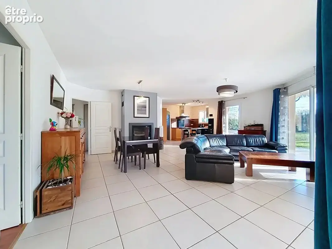 À vendre : Maison spacieuse de 5 pièces à Lugos - photo 7