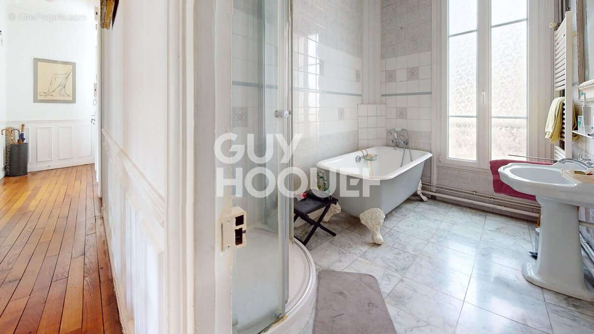 Appartement à AUBERVILLIERS