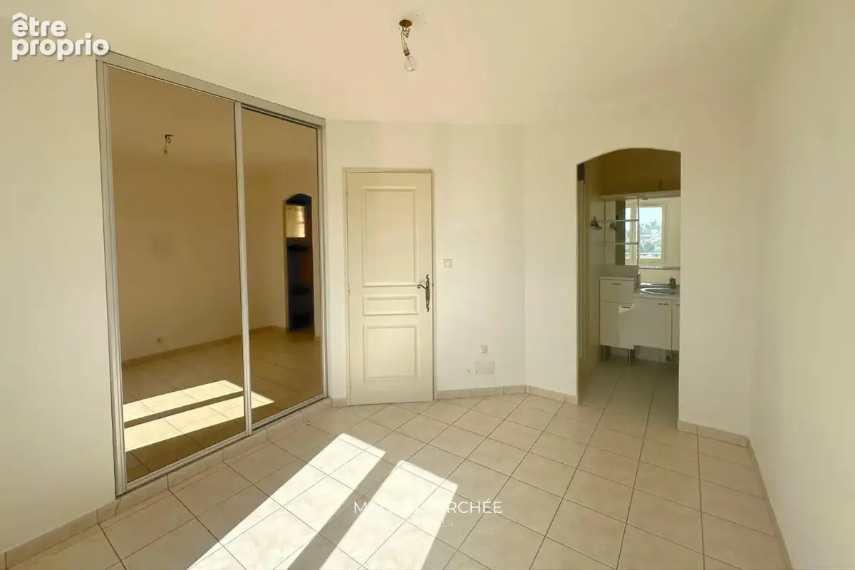 Villa avec vue panoramique et piscine à Vidauban - photo 12