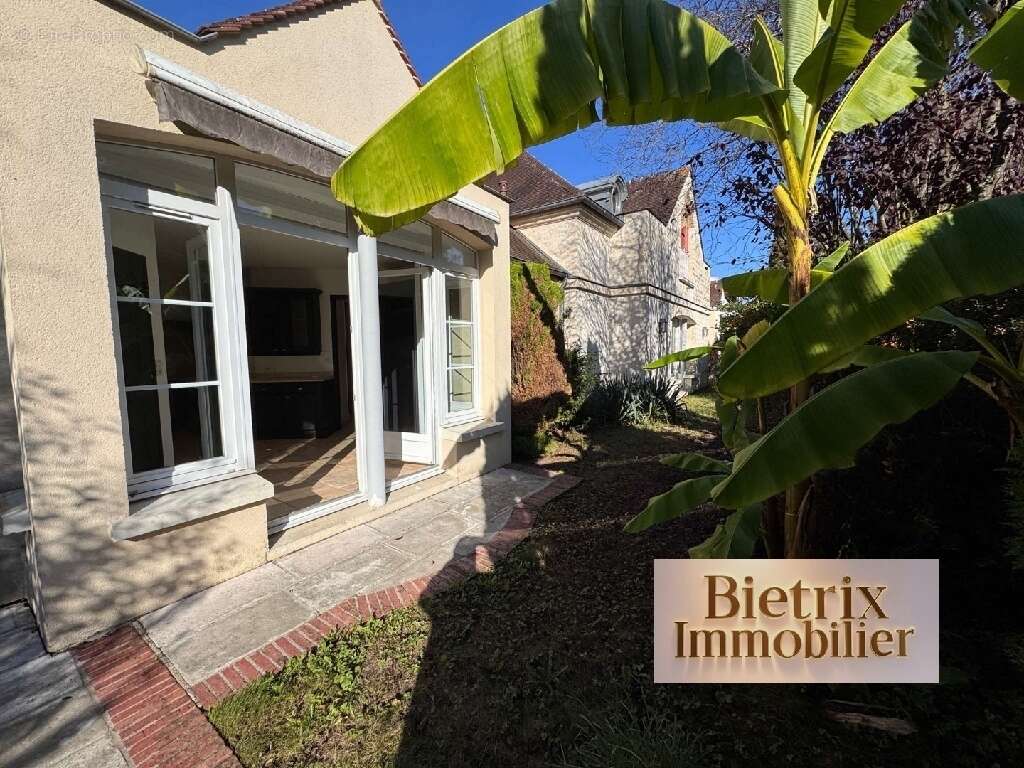 Maison à L&#039;ISLE-ADAM