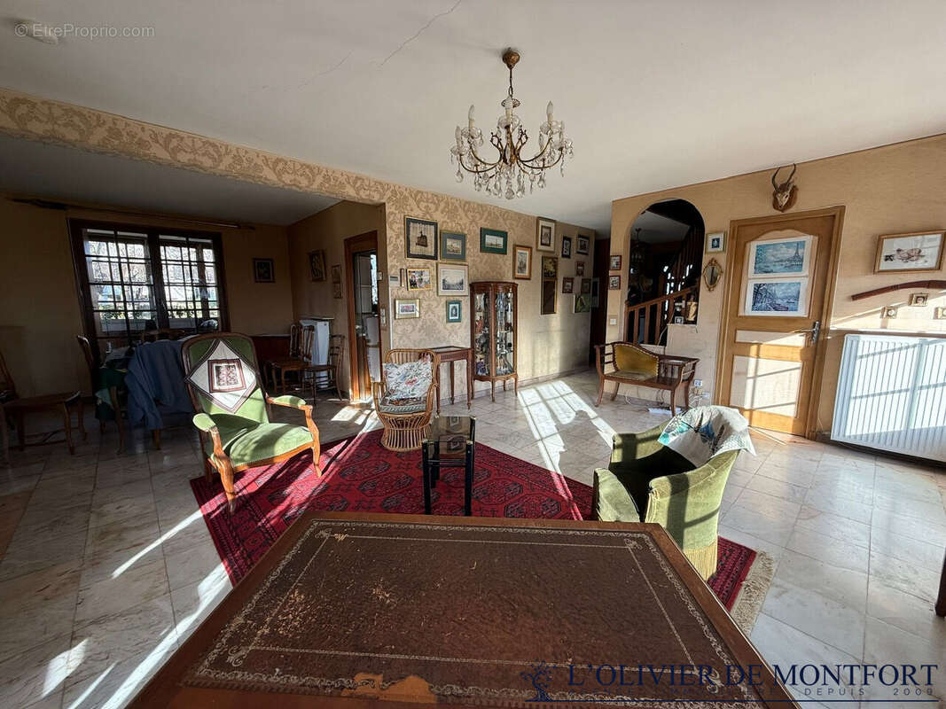 Maison à MONTFORT-L'AMAURY