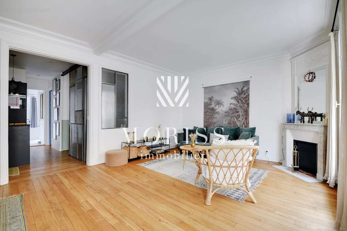 Appartement à PARIS-18E