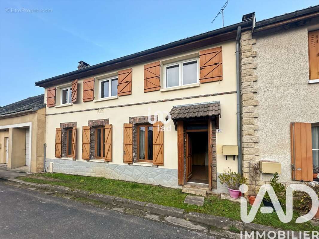 Photo 2 - Maison à COURGENAY