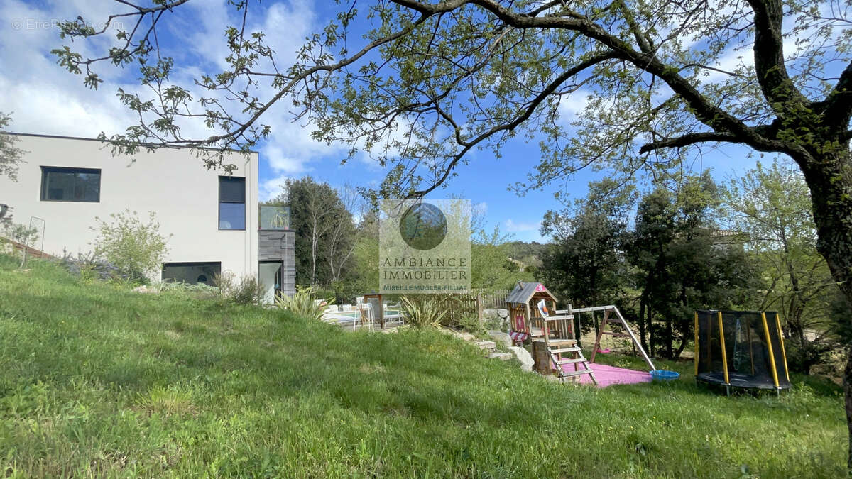 Maison à SAINT-PERAY