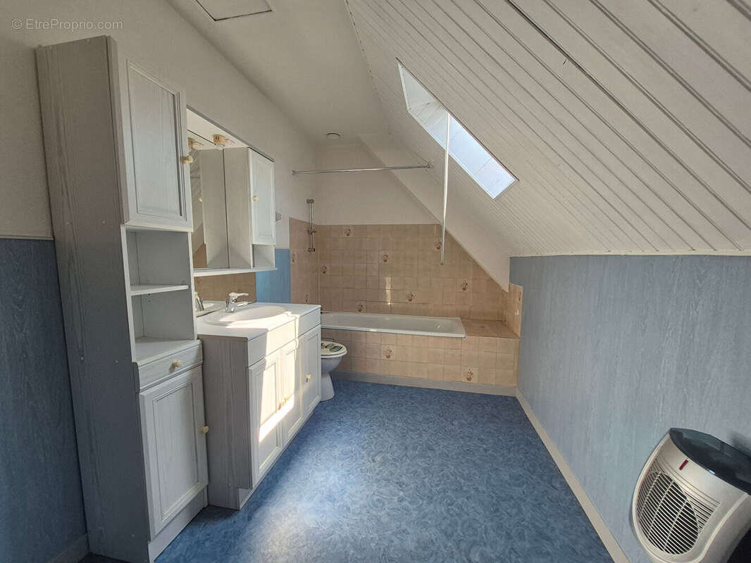 Maison Laille 5 pièce(s) 102 m2 - photo 9