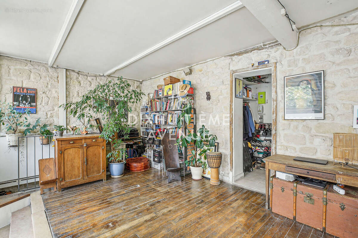 Appartement à PARIS-18E