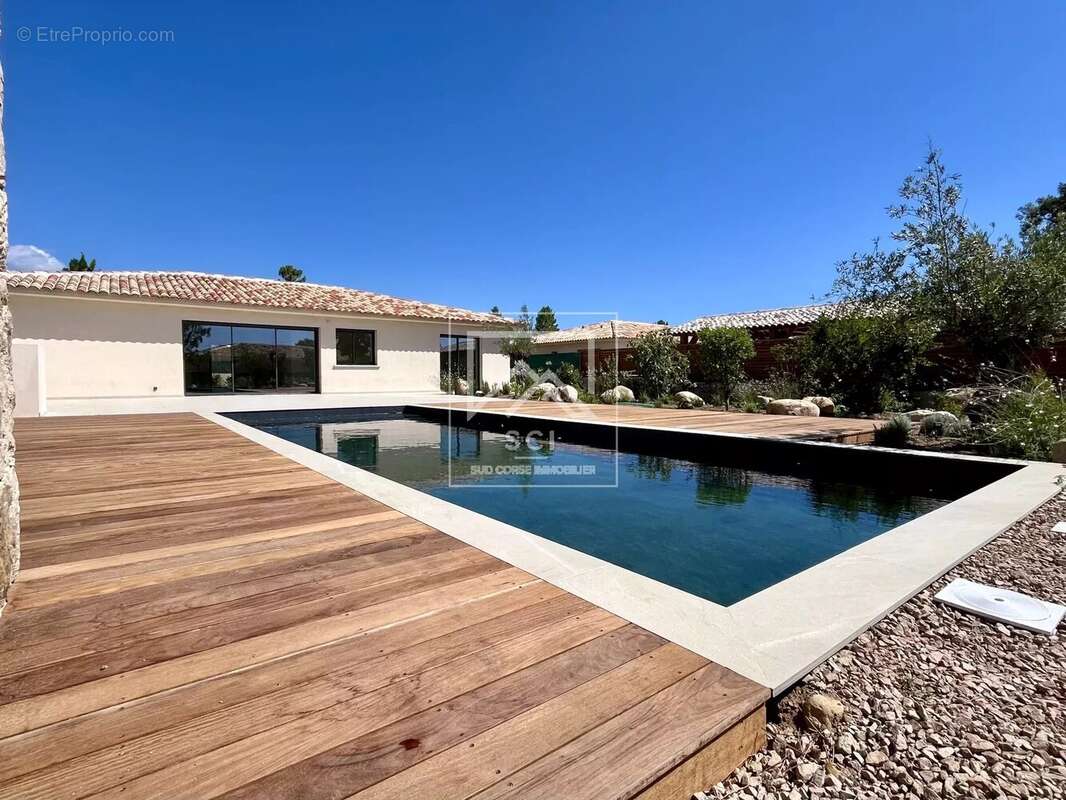 Maison à PORTO-VECCHIO