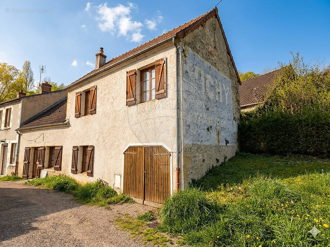 Maison à PREMERY