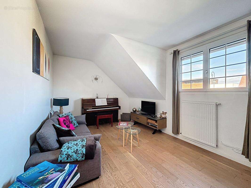 Maison à CROISSY-SUR-SEINE