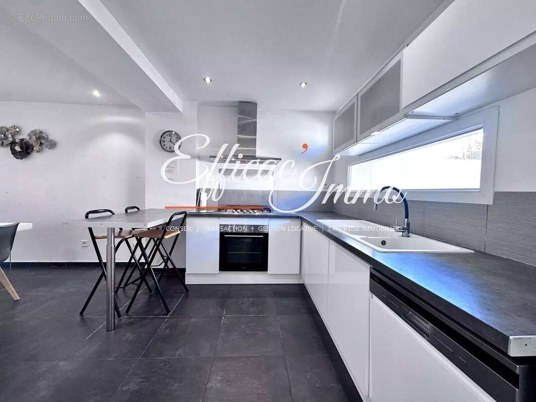 Maison 4 pièces de 117m2 - photo 7