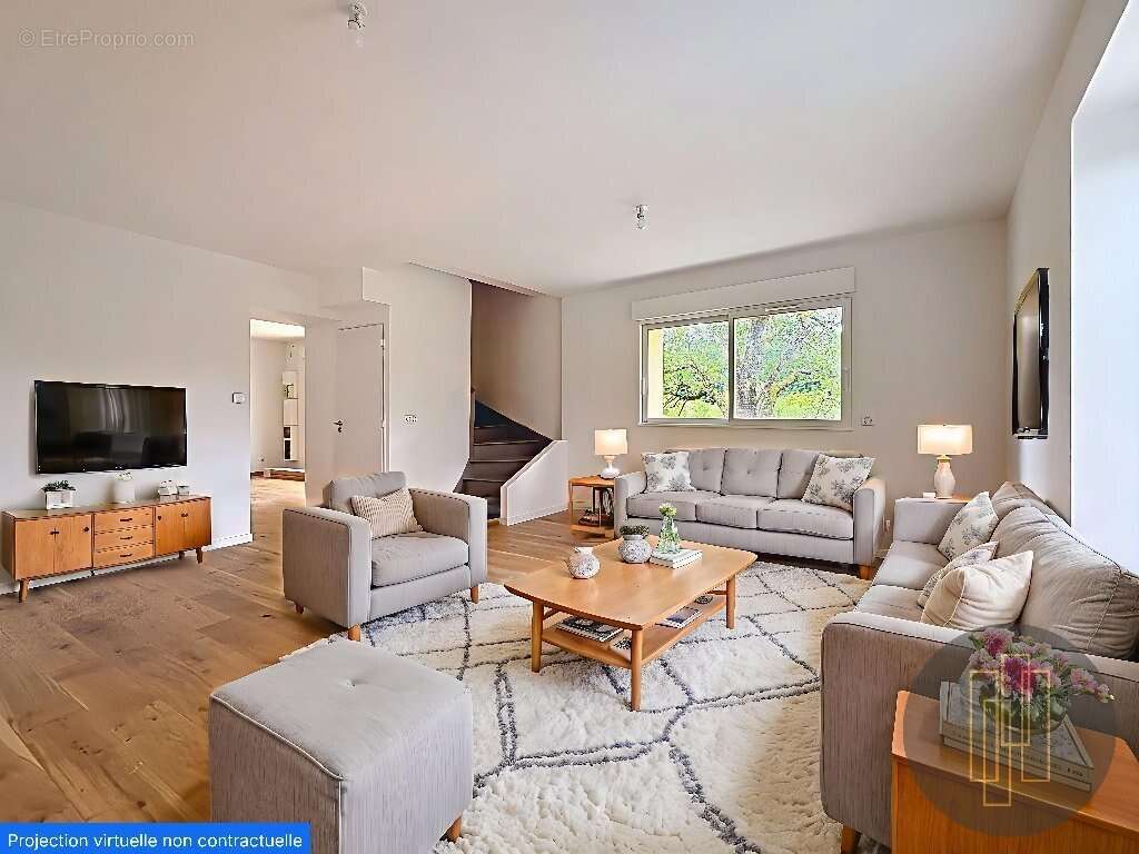 Maison à SOURCIEUX-LES-MINES