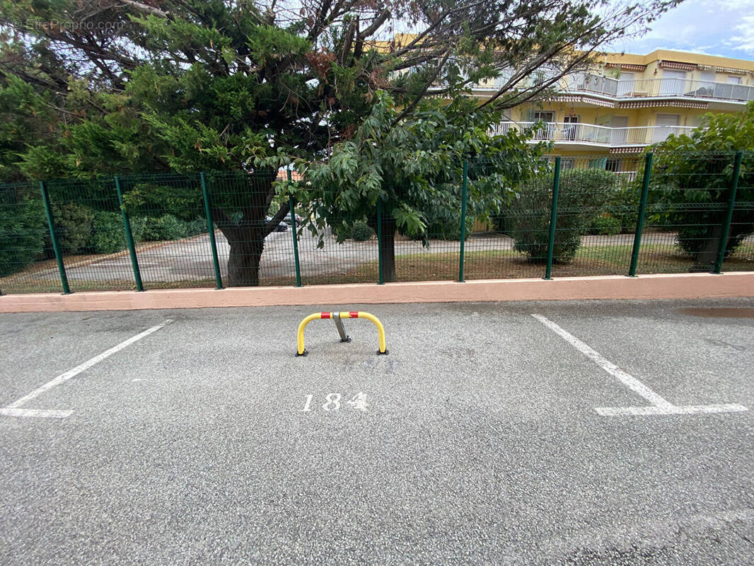 Parking à FREJUS