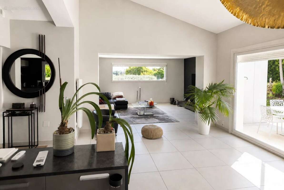 Maison à VILLENEUVE-LES-AVIGNON