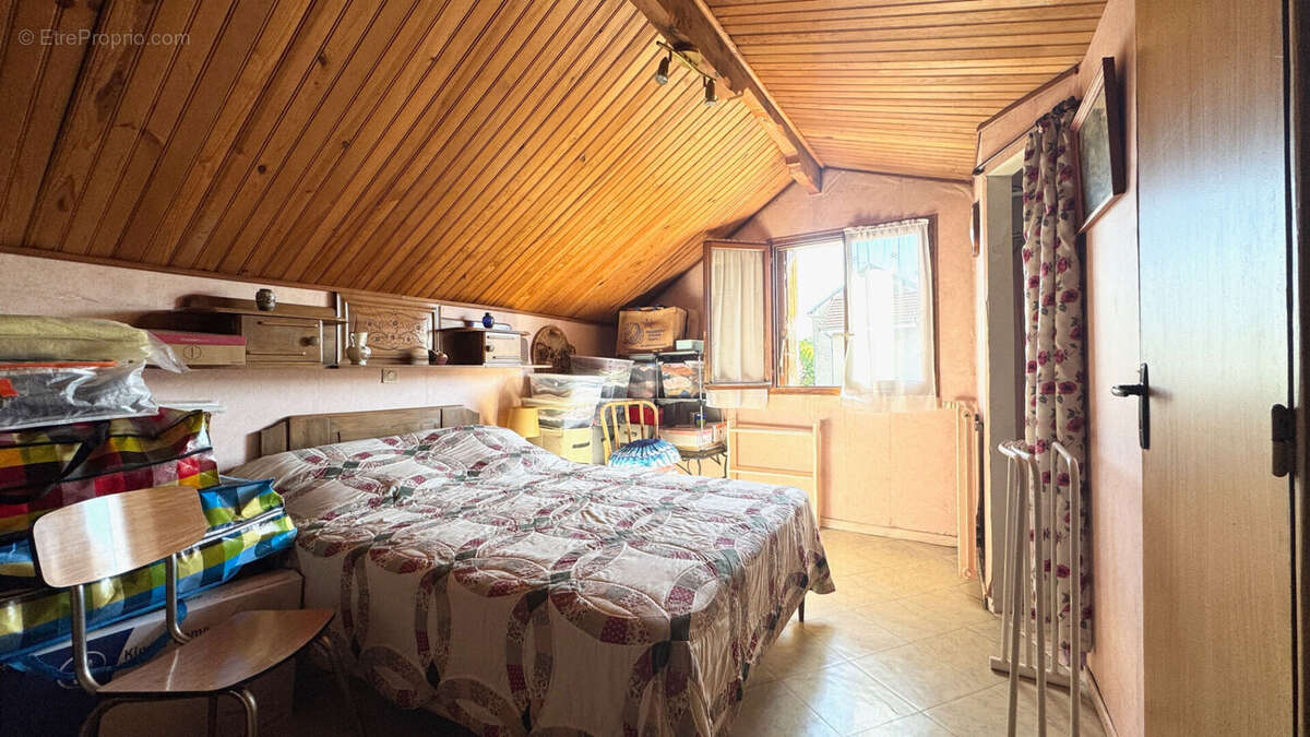 Maison à CORBEIL-ESSONNES