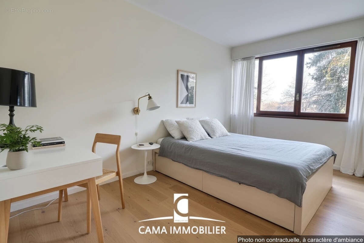 Appartement à FONTENAY-LE-FLEURY