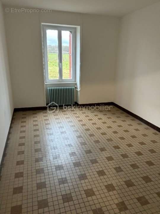 Maison à JAVRON-LES-CHAPELLES