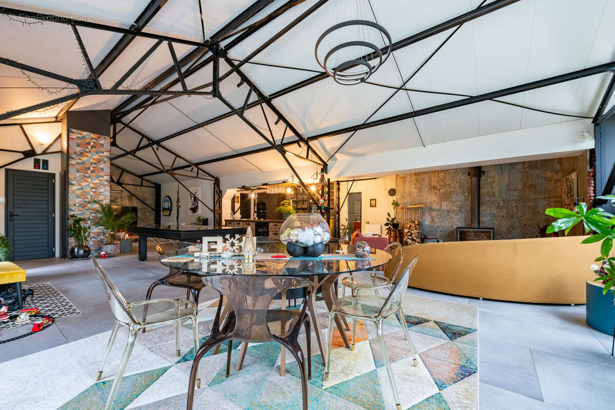 Maison à LA ROCHETTE