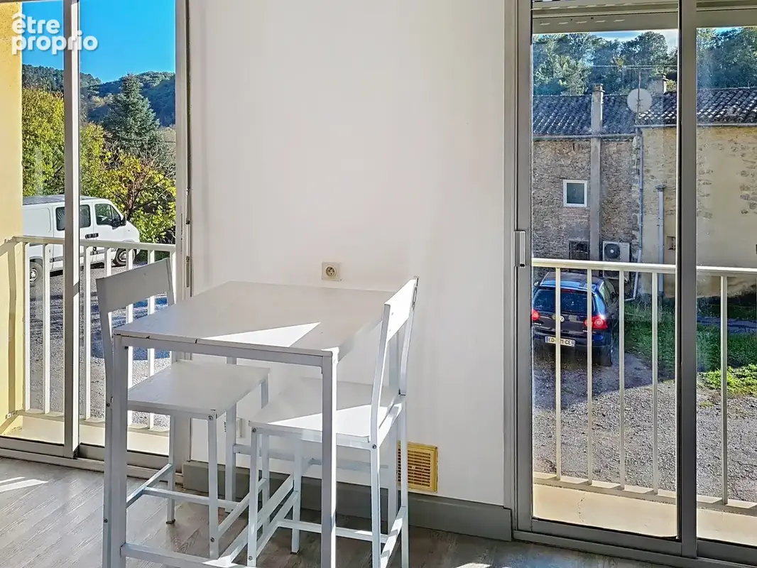 Joli studio 21m2 meublé exposé sud avec vue montagne au 1er étage d'une petite résidence au calme - photo 4