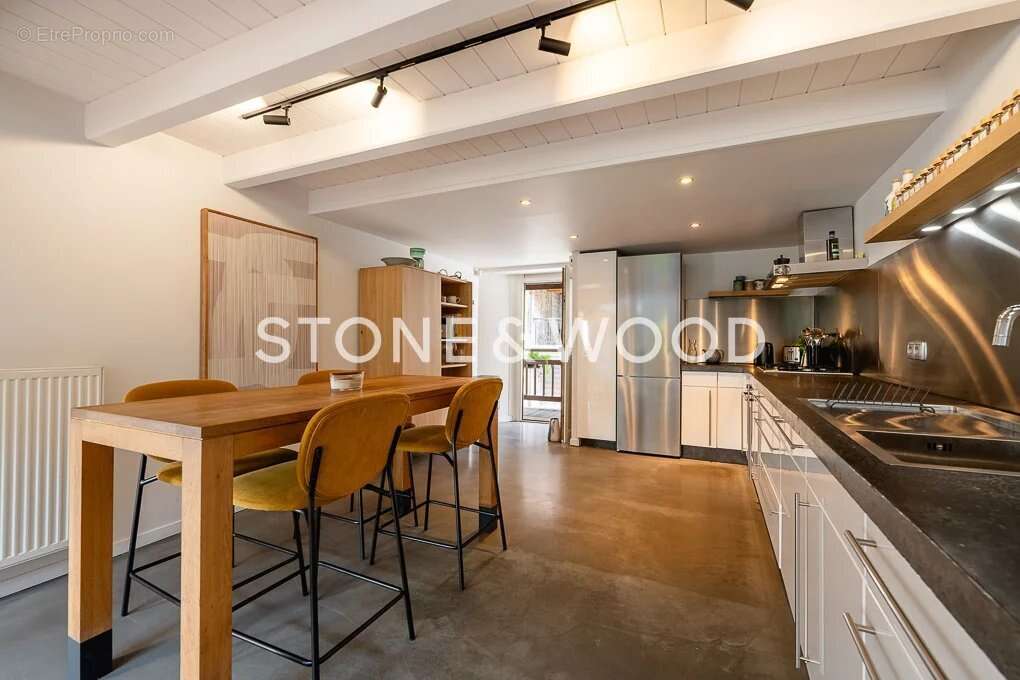 Appartement à PRINGY