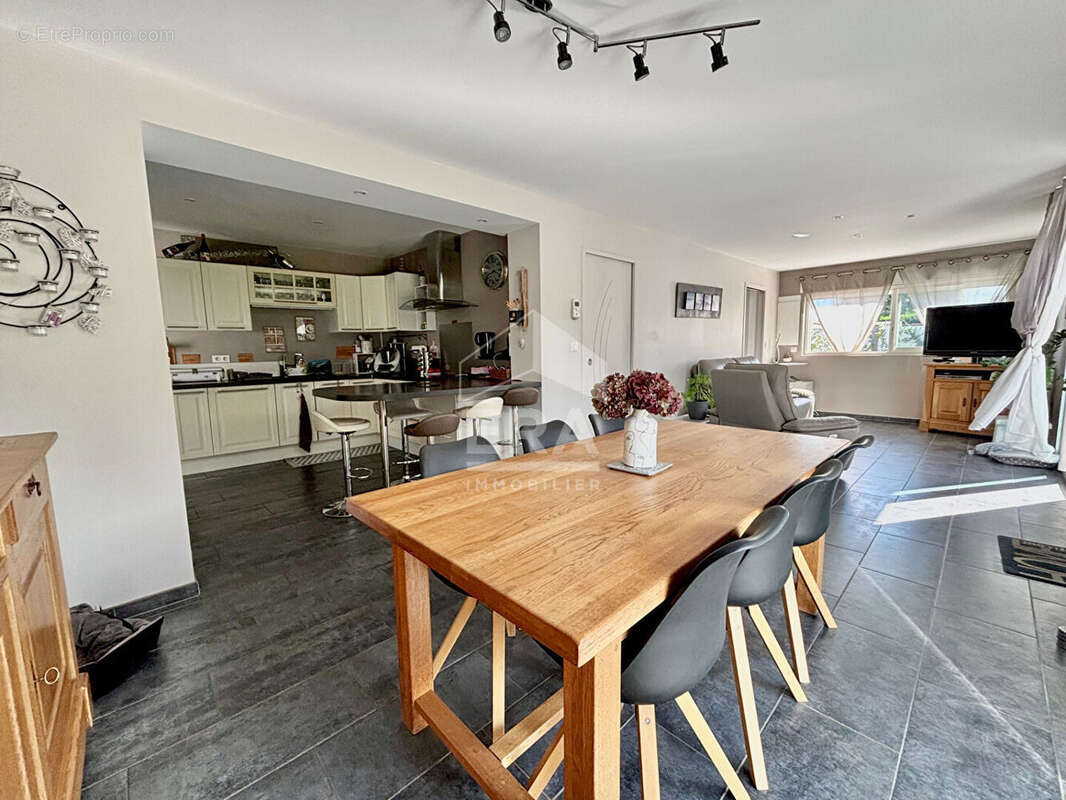 Maison à GUJAN-MESTRAS