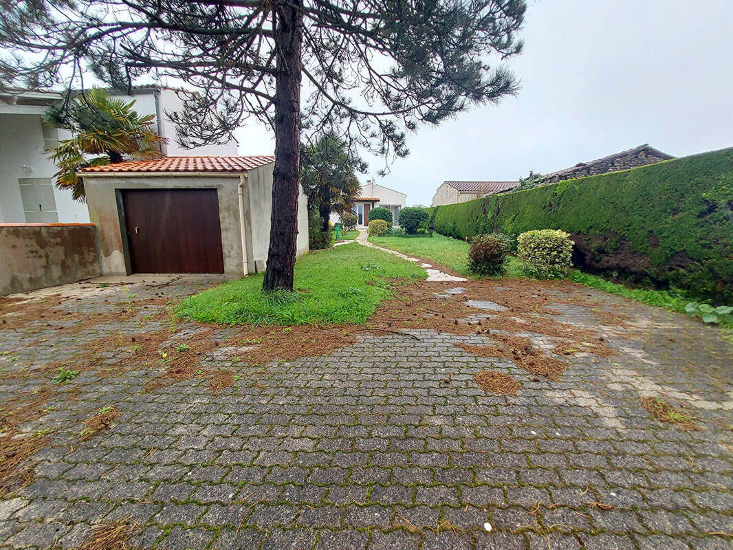 Maison à LA BREE-LES-BAINS