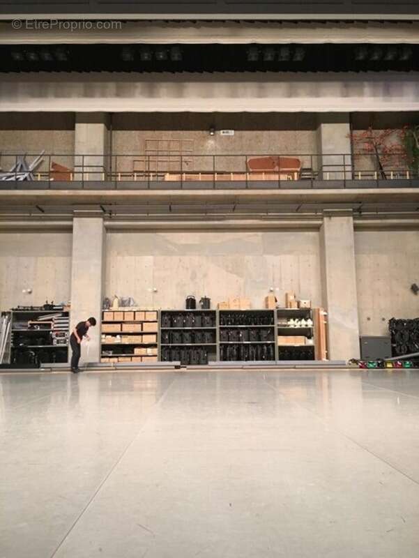 Commerce à VILLEFRANCHE-SUR-SAONE