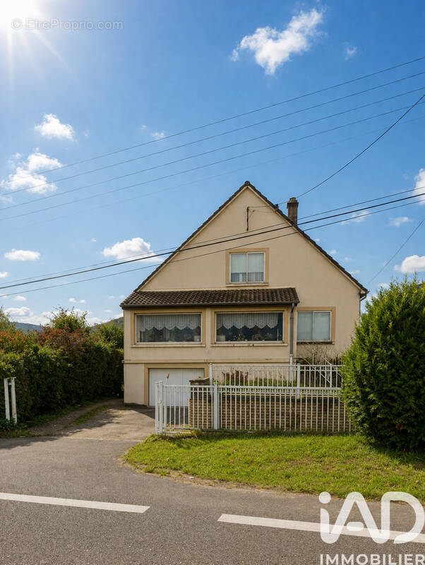 Photo 1 - Maison à PIERREVILLERS