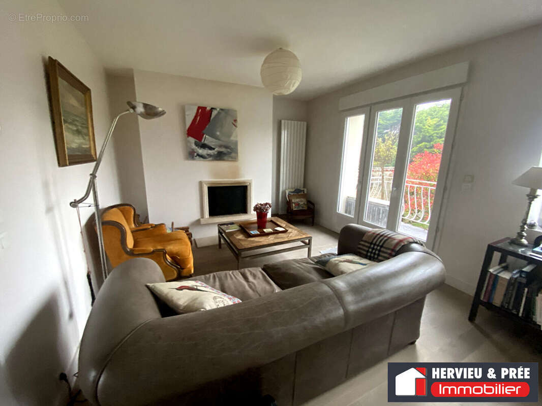 Maison à OUISTREHAM