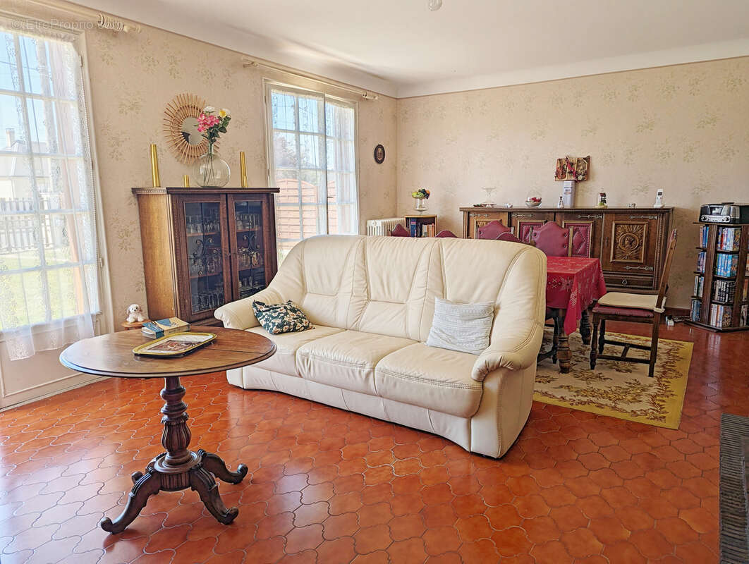 Maison à CHALETTE-SUR-LOING