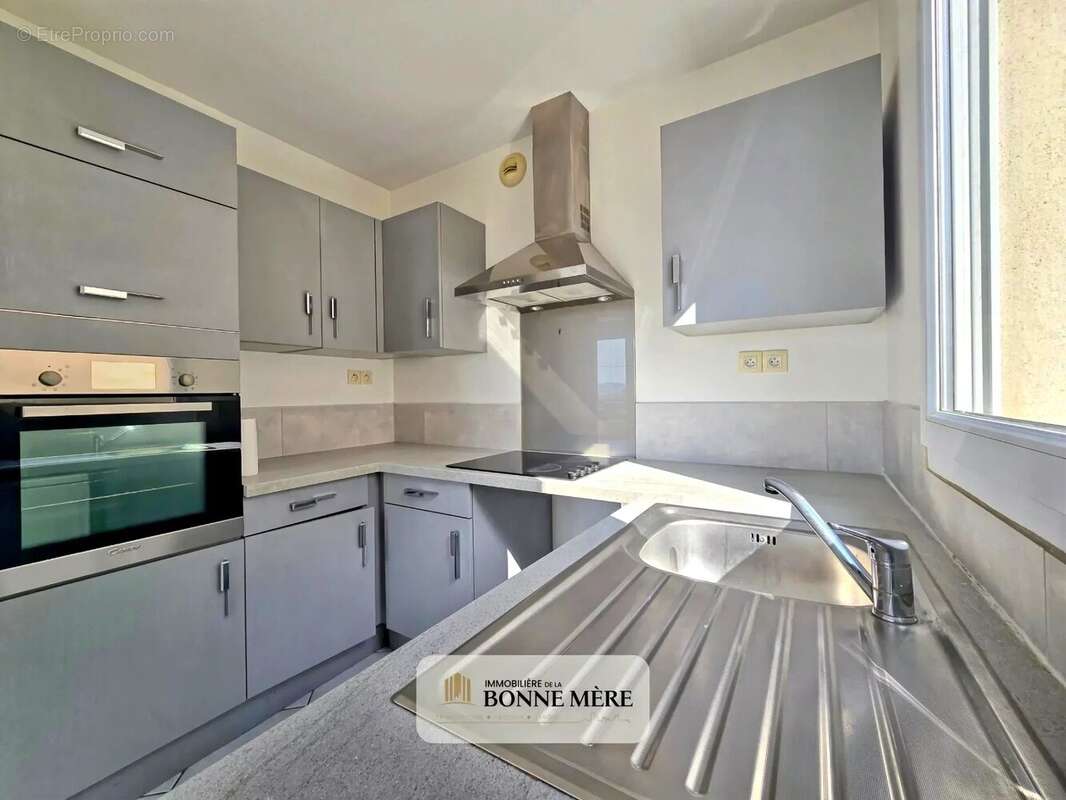 Appartement à MARSEILLE-14E