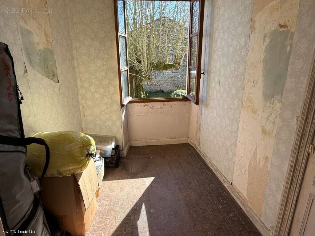 Maison de Campagne Avec 2 Chambres et Jardin Clos De Murs - photo 12