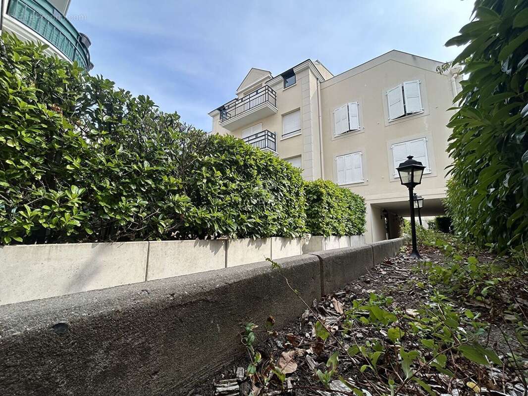 Appartement Poissy 4 pièce(s) 87 m2 - photo 2