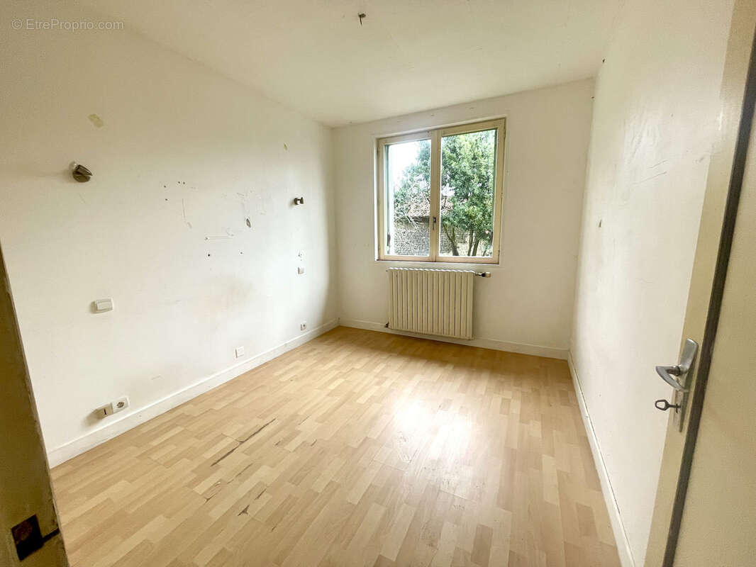 Maison à SAINT-JEAN-DE-SAUVES