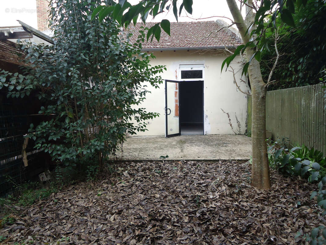 Local et garage castelsarrasin - photo 3