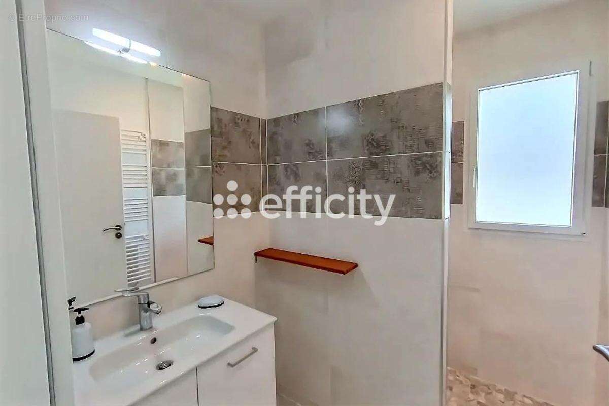 Maison 102 m² à Barbatre  - photo 12