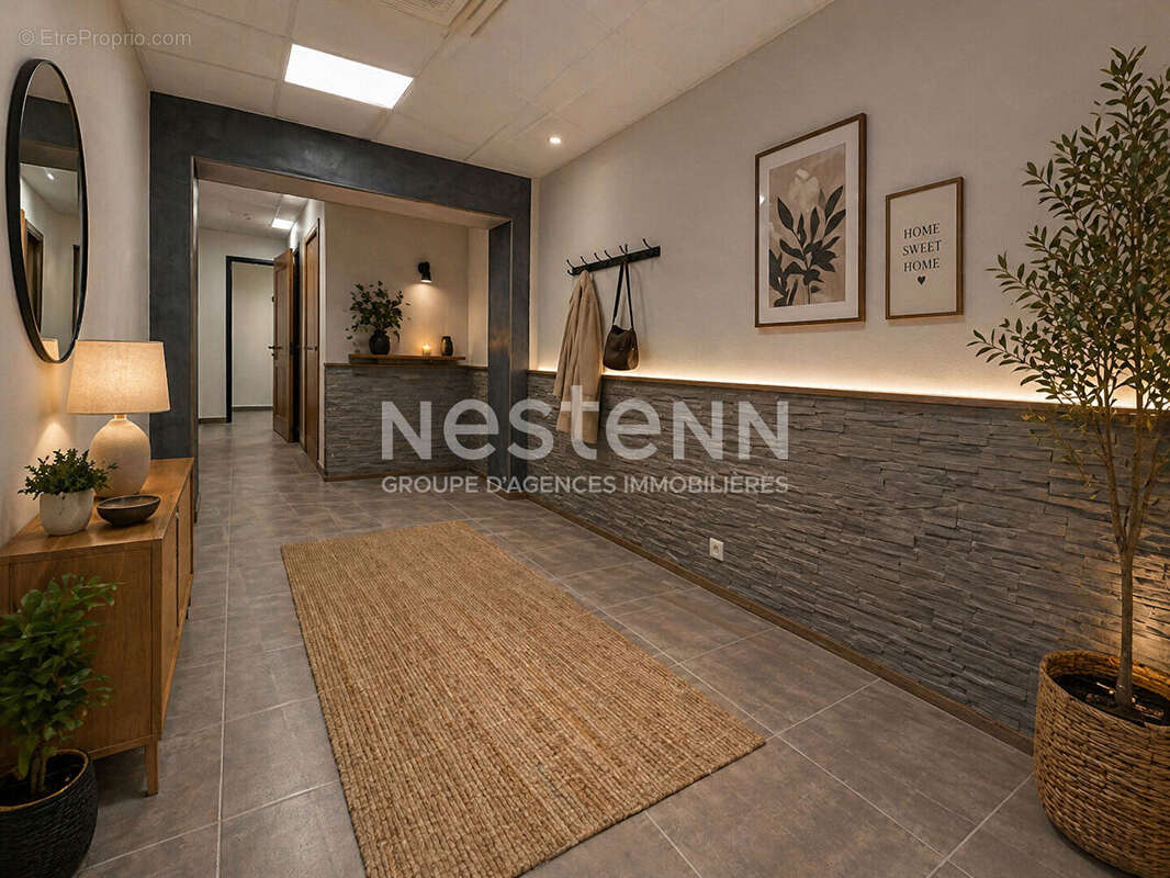 Appartement à SOLLIES-PONT