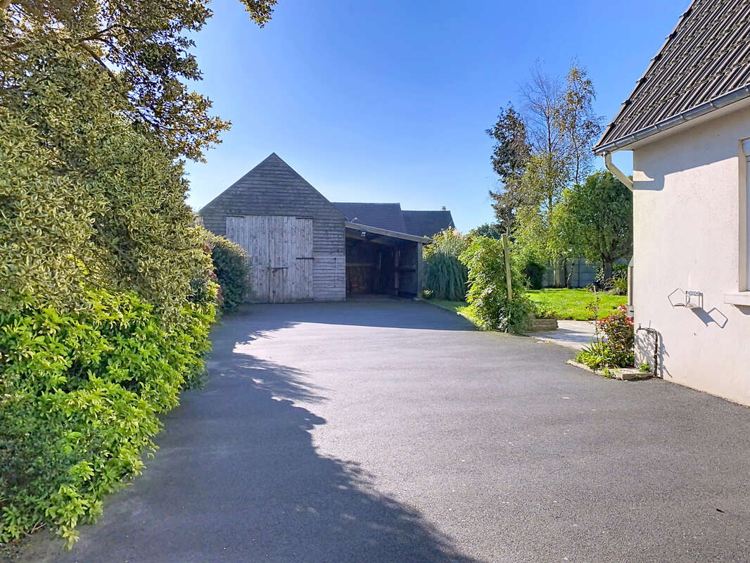 Maison à PICAUVILLE