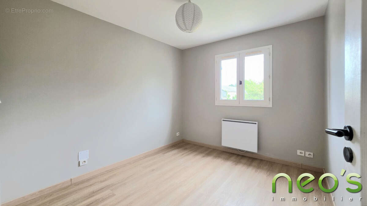 Maison 84 m² à Chemille  - photo 7