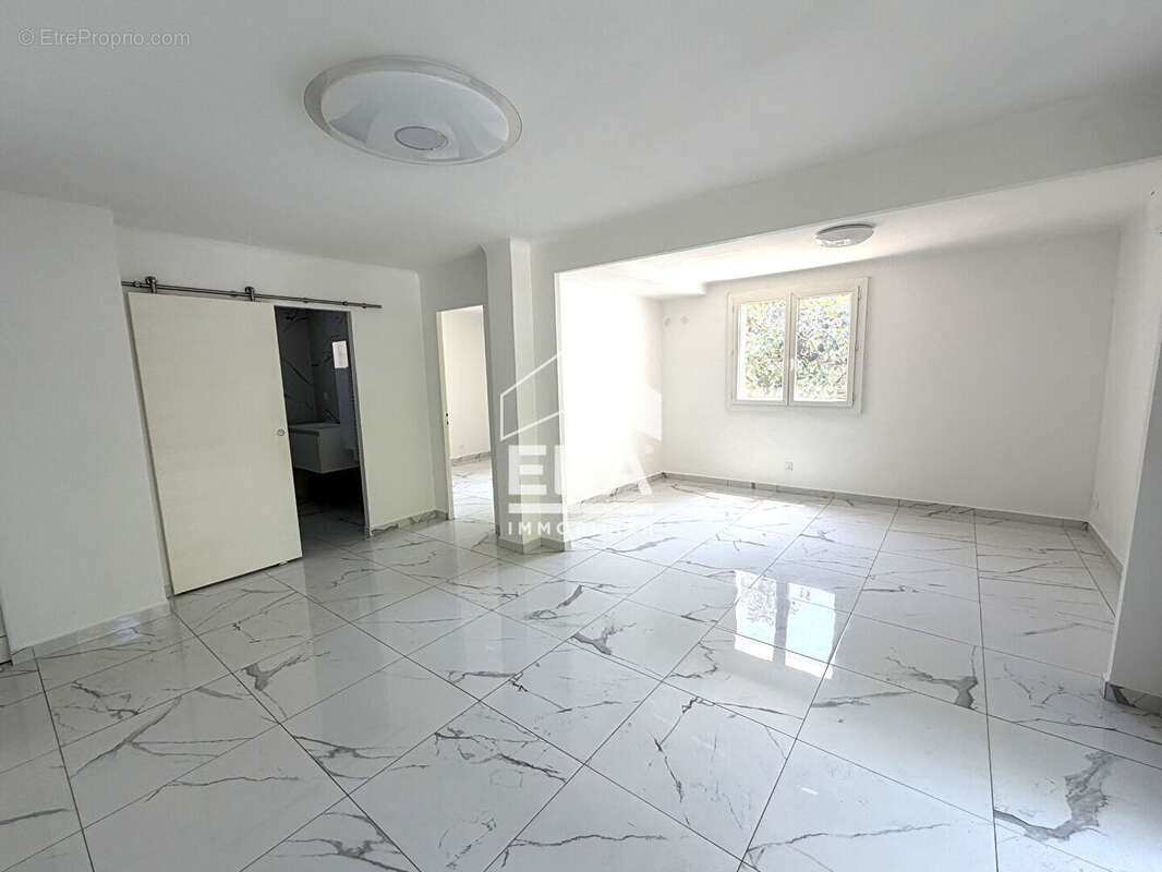 Appartement 72m² à martigues - photo 2