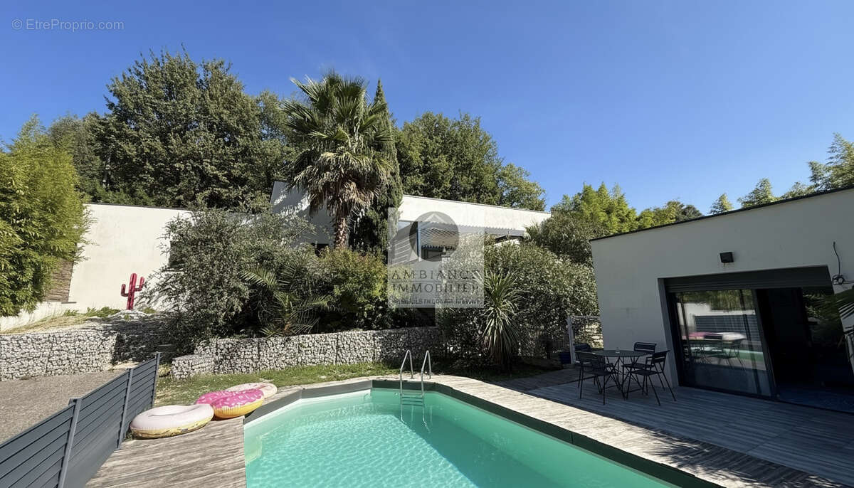 Maison à SAINT-PERAY