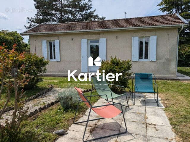 Maison à SAINT-MAGNE-DE-CASTILLON