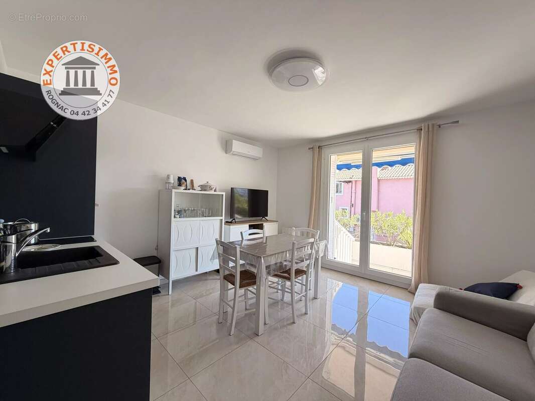 Appartement à CARRY-LE-ROUET