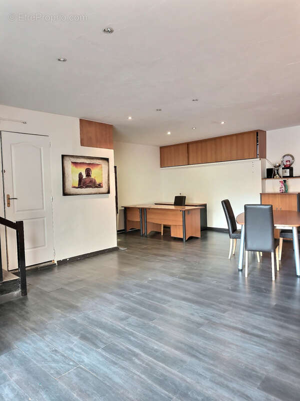 Maison à SAINT-ESTEVE