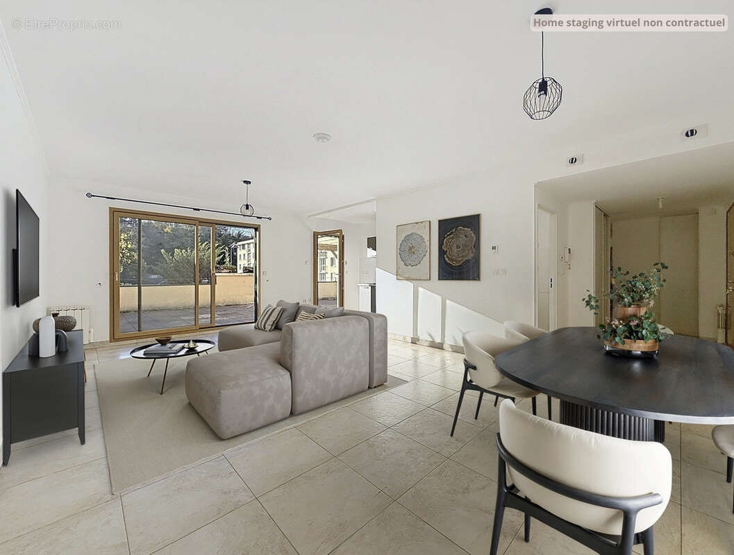 Appartement à CHARBONNIERES-LES-BAINS