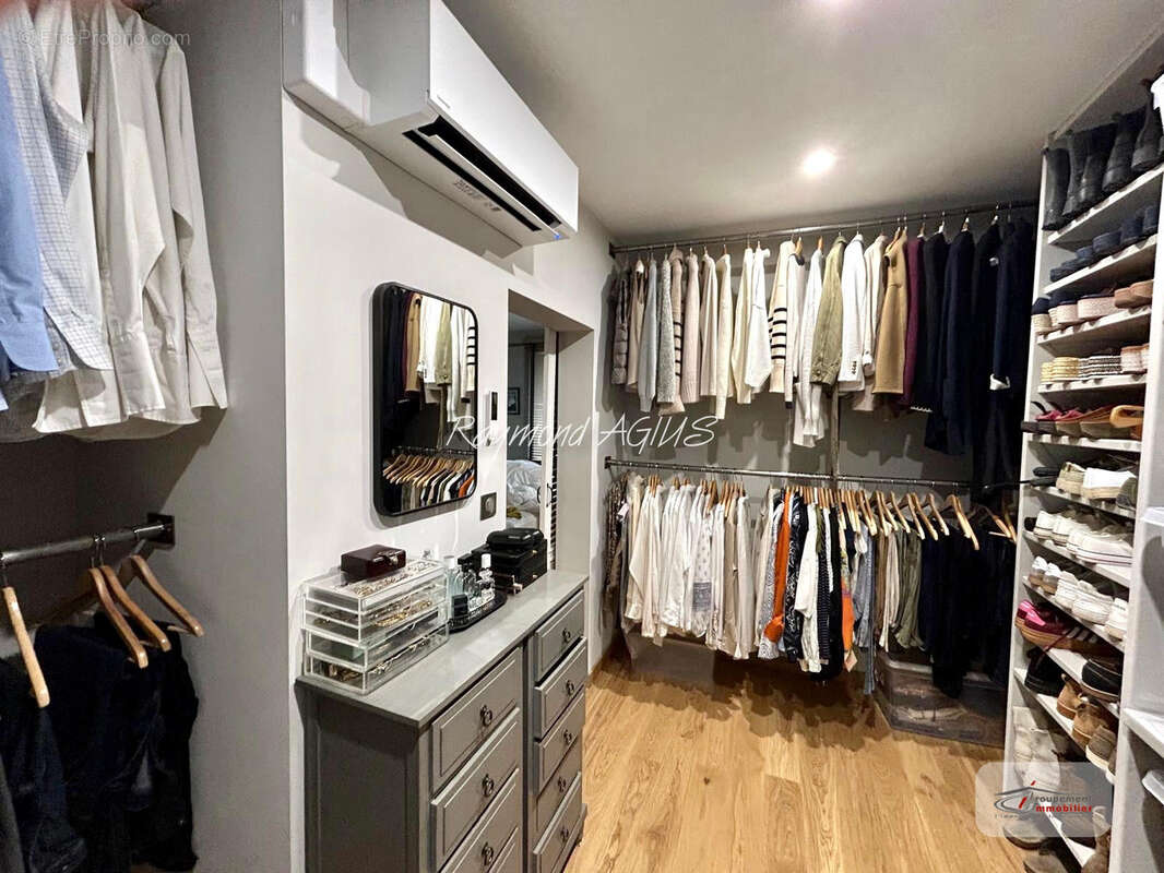 Maison à SAINT-EMILION