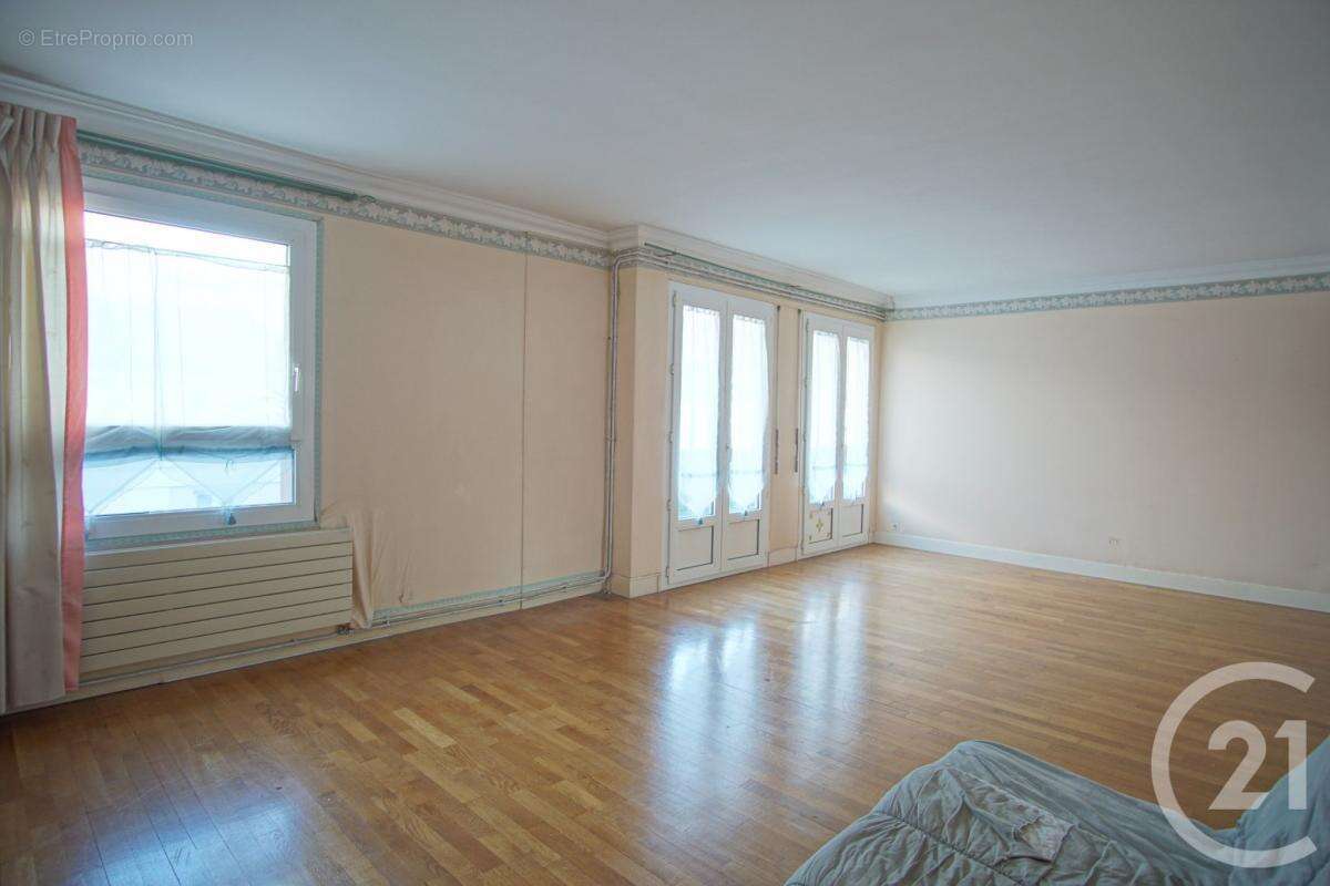 Appartement à CHOISY-LE-ROI