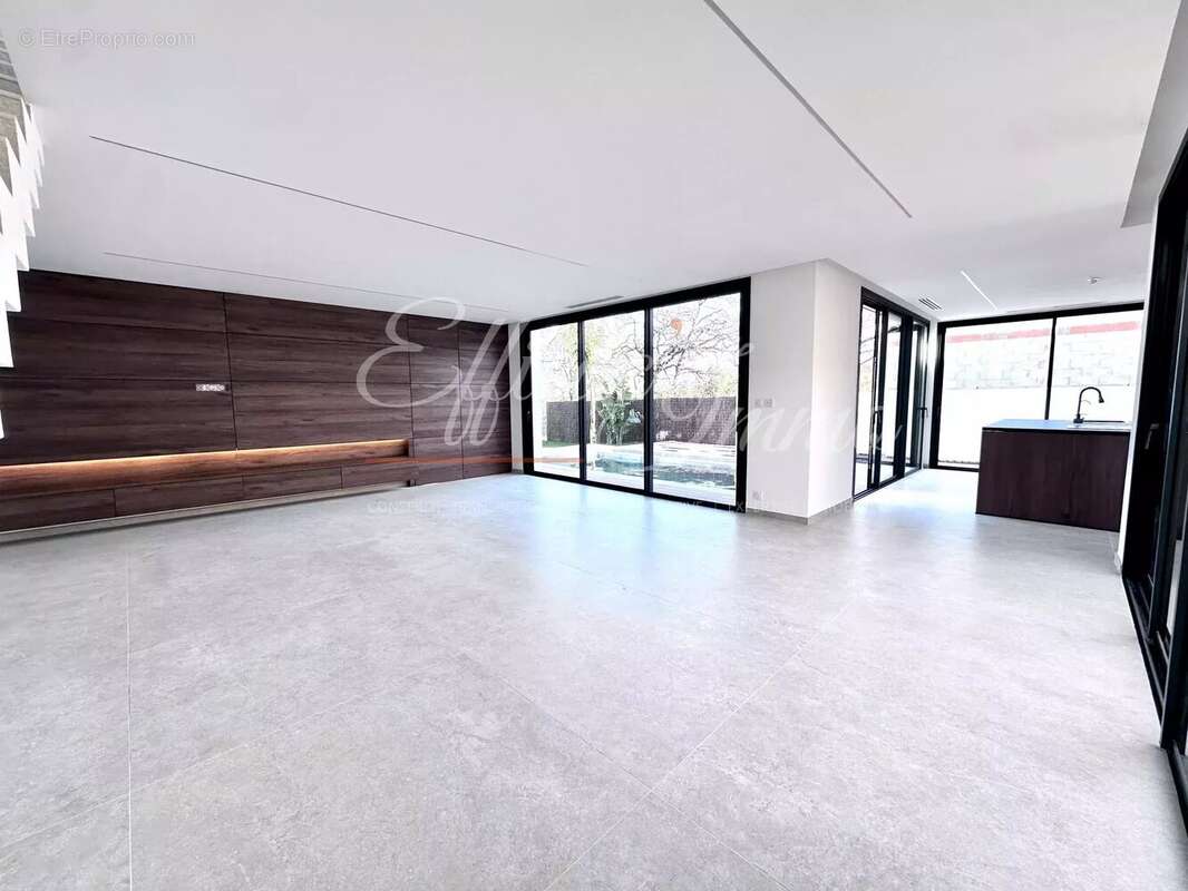 Villa neuve 4 faces avec piscine et jacuzzi - photo 2